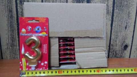 Świeczka cyfra złota ,,3'' 63-43